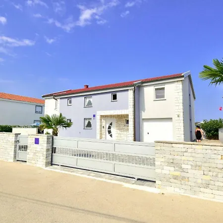 Apartmán Lamesic-1 Vir